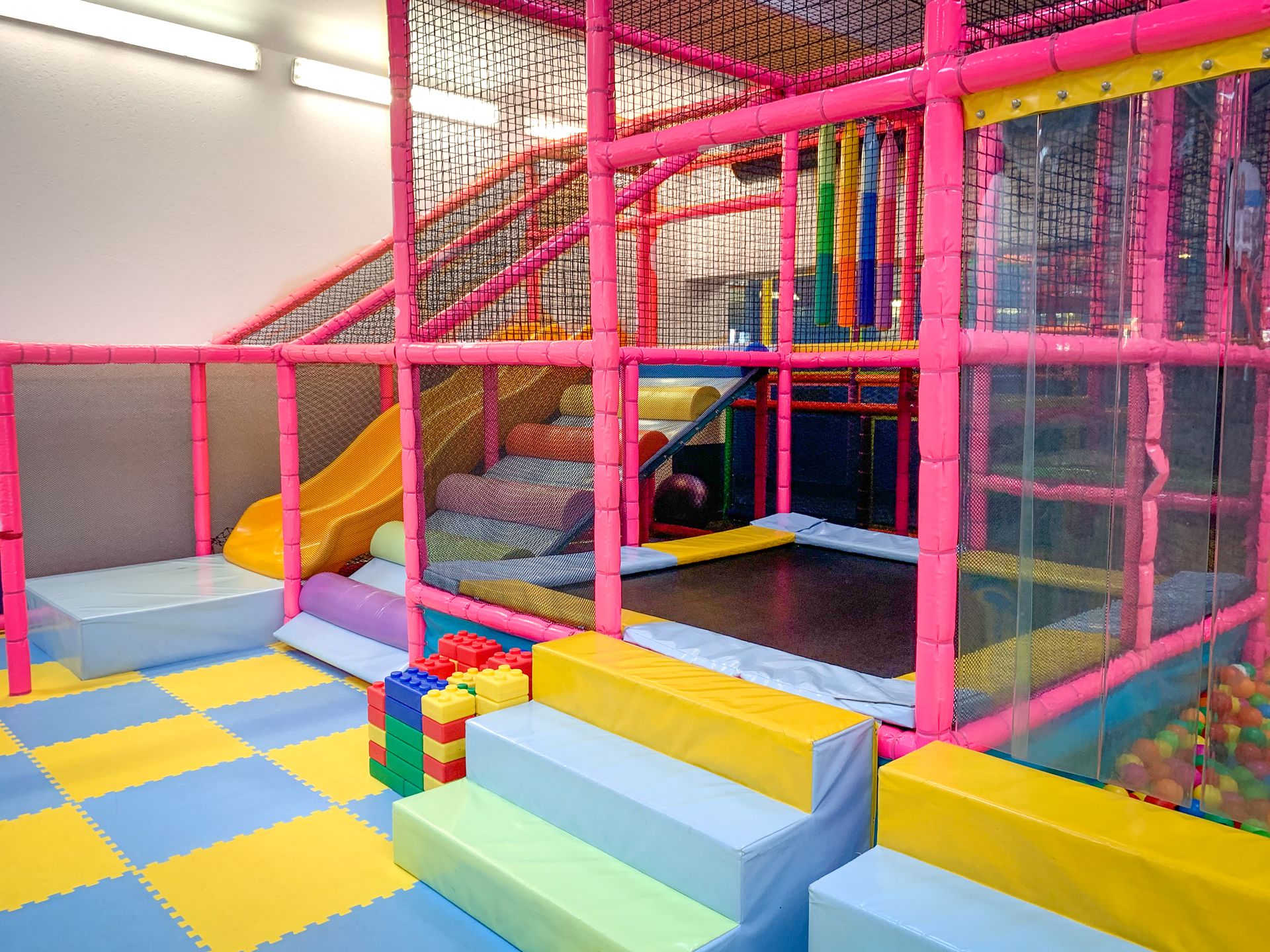 Parc intérieur pour enfants